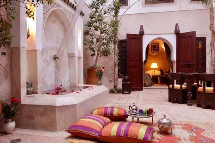Riad Dar Rania Marrakech Medina Jemaa El Fna Marakeş Dış mekan fotoğraf